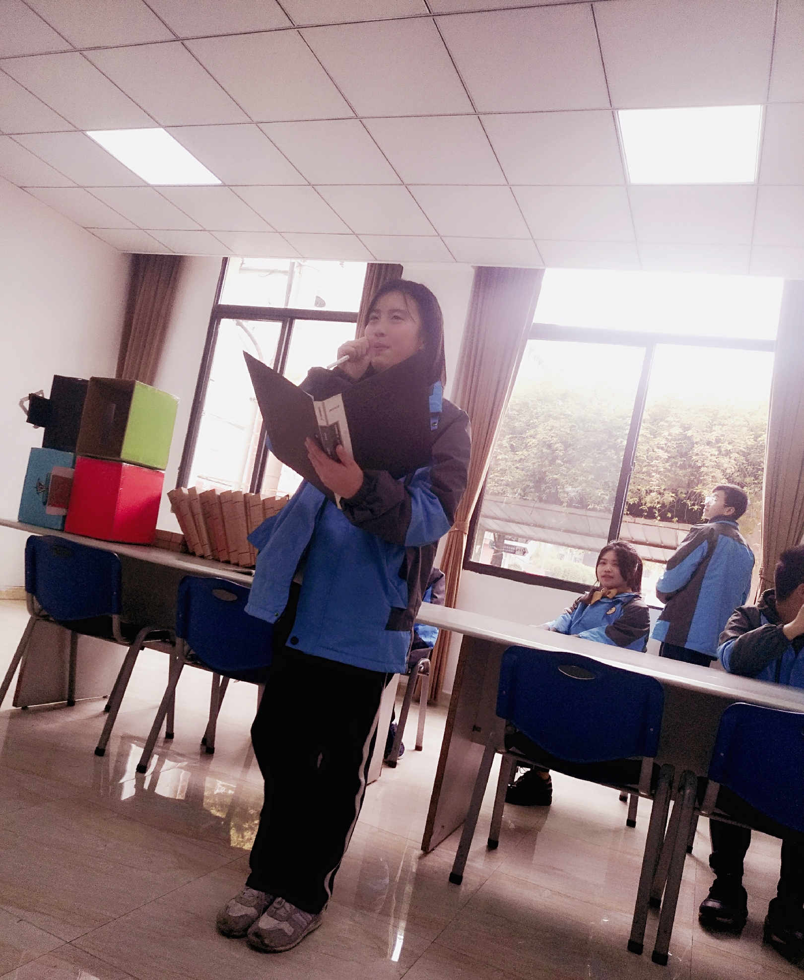 通锦中学2019年播音主持社培训会