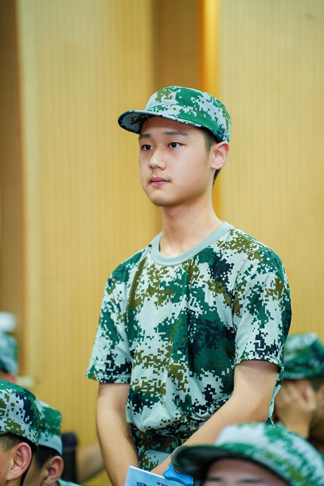 C:/Users/yfyxw/Desktop/王迎莹/12.23/校庆相关稿子/9.11方励校友荣归/9.11/5d94f7d93fc2daf91e78cabae125ac1.jpg5d94f7d93fc2daf91e78cabae125ac1